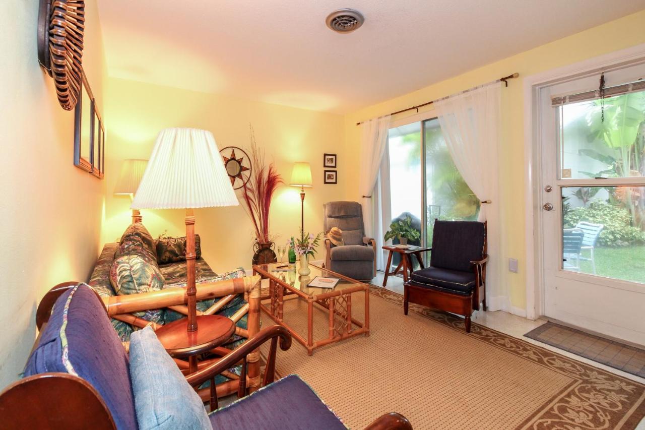 Bamboo Apartments ホームズビーチ エクステリア 写真